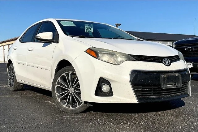 Used 2016 Toyota Corolla S Plus with VIN 5YFBURHE0GP443685 for sale in Council Bluffs, IA