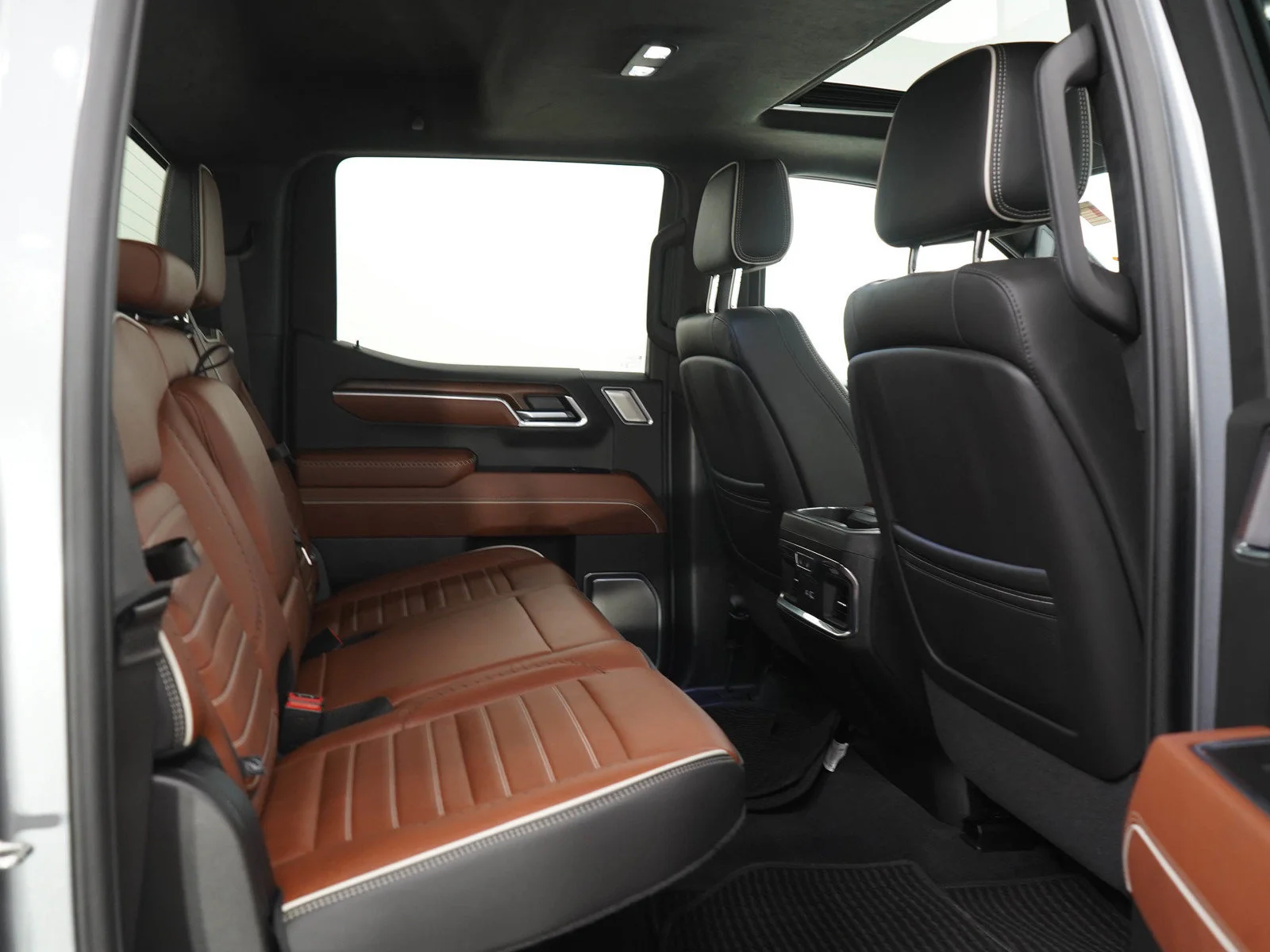 Used 2025 Sterling Metallic GMC Denali Ultimate image 11