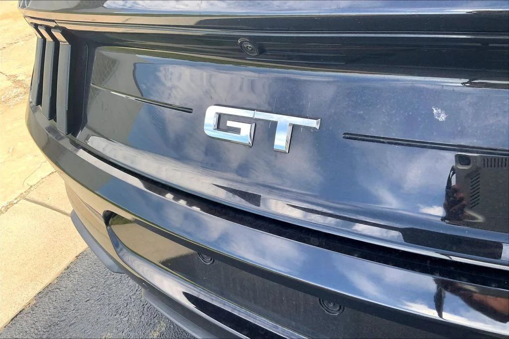Used 2019 Black Ford GT image 4