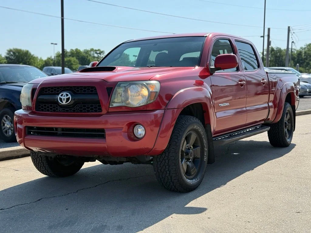 Used 2011 Toyota Tacoma Base with VIN 3TMMU4FN2BM037406 for sale in Crestwood, KY