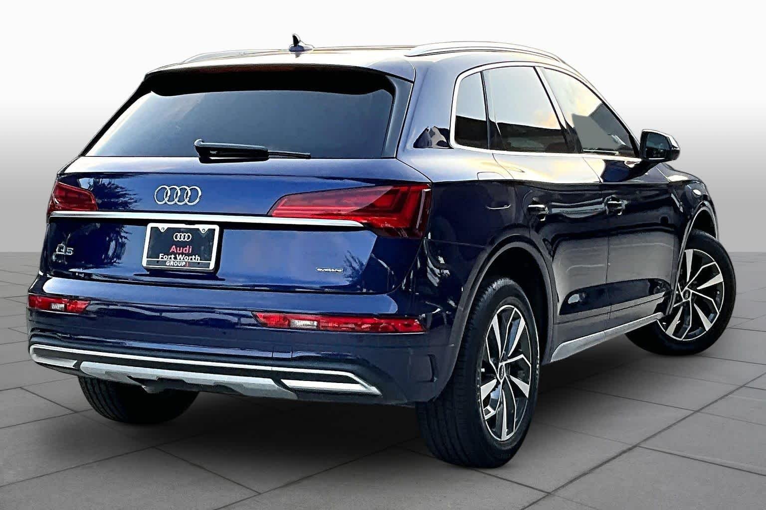 Used 2021 Navarra Blue Metallic Audi Premium Plus image 24