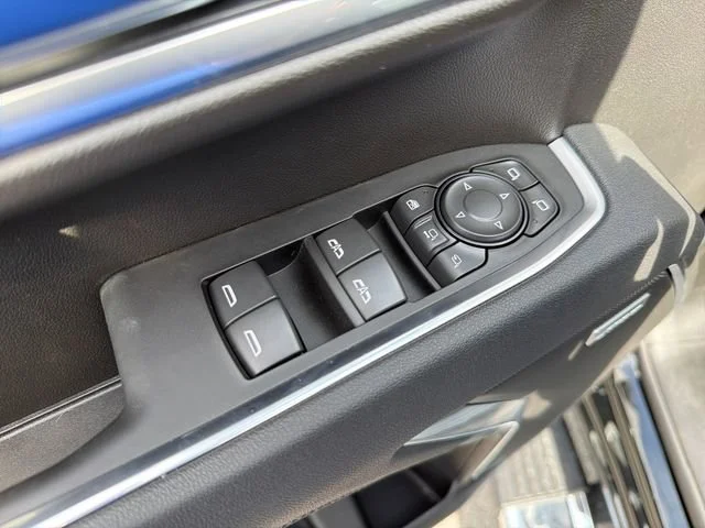 New 2026 Onyx Black GMC SLT image 16