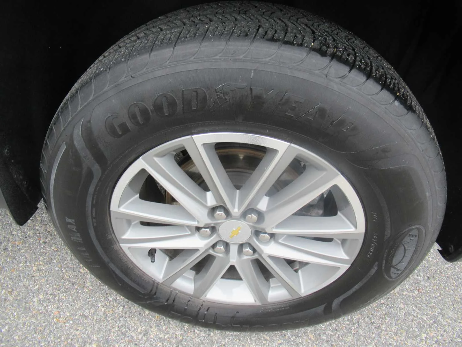 Certified Used 2022 Summit White Chevrolet LT Cloth image 9