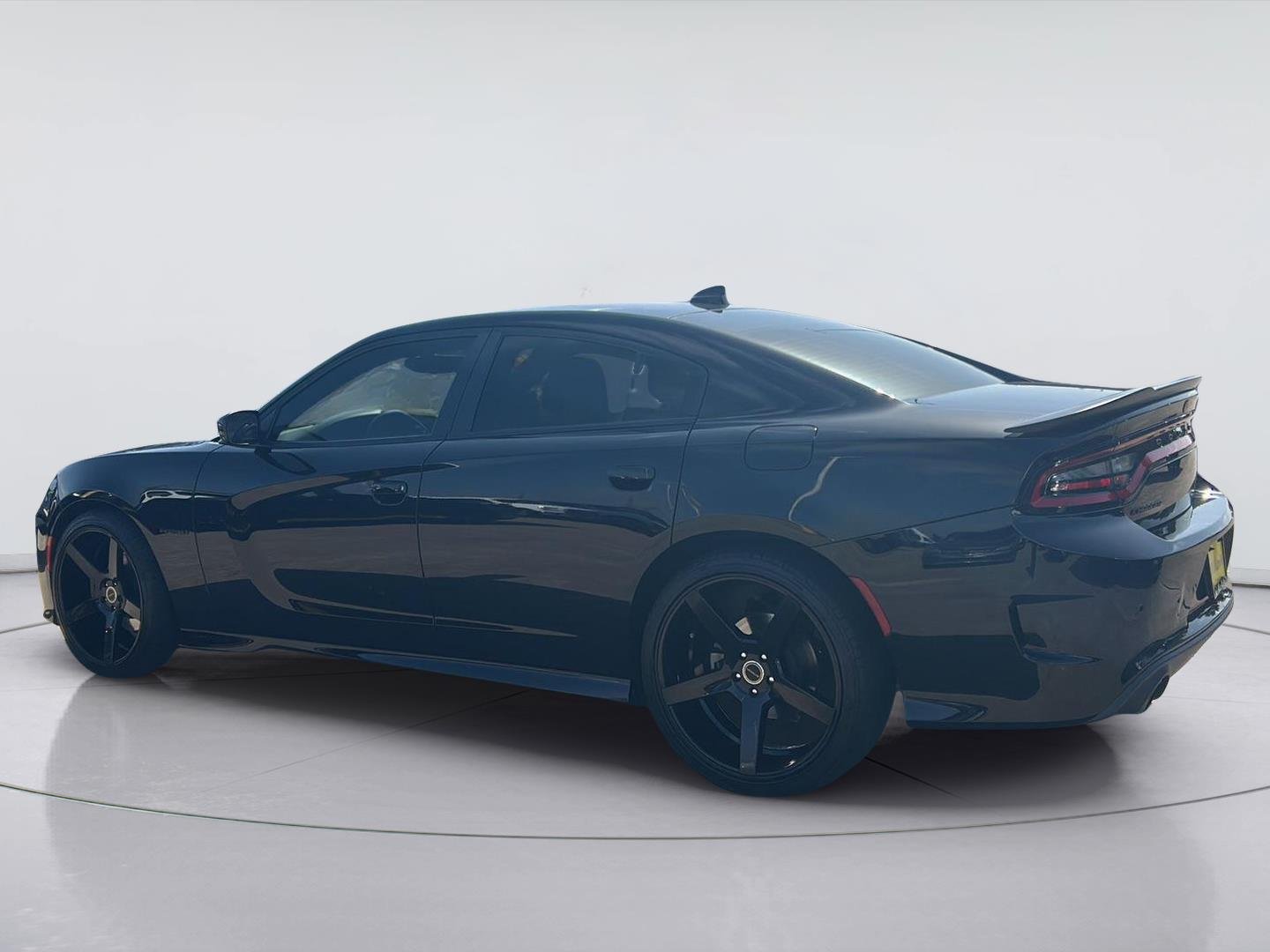 Used 2022 Pitch Black Clearcoat Dodge R/T image 4