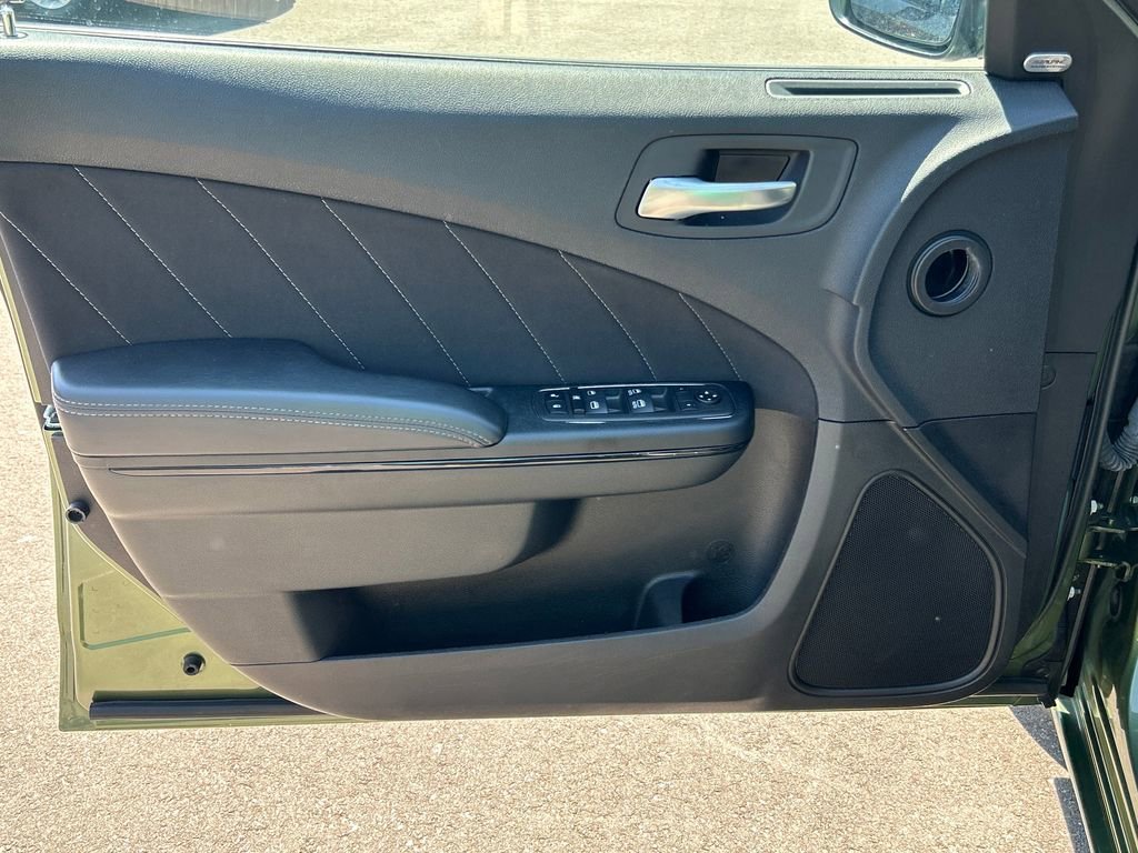 Used 2023 Green Dodge SXT AWD image 26