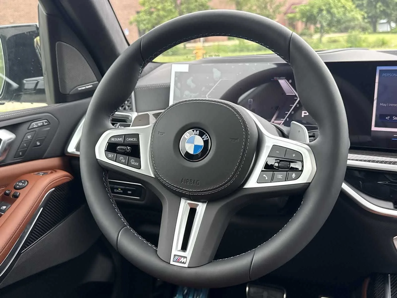 New 2026 Skyscraper Grey Metallic BMW M60i image 25