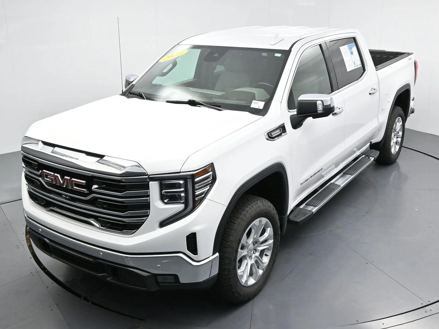 Used 2023 Summit White GMC SLT image 42