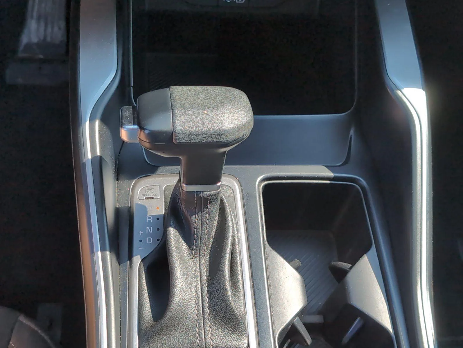 Used 2024 Ebony Black Kia LX image 26