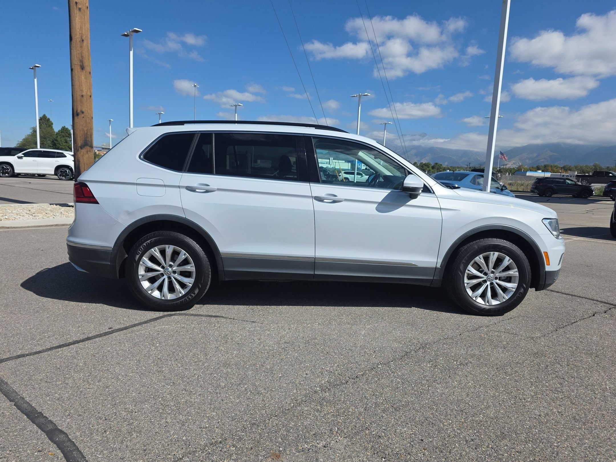 Used 2018 Volkswagen Tiguan SE with VIN 3VV2B7AX6JM046973 for sale in South Jordan, UT