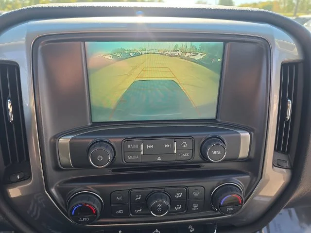 Used 2018 Silver Chevrolet LT image 24