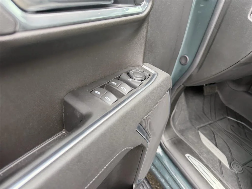 Used 2026  CHEVROLET RST image 13
