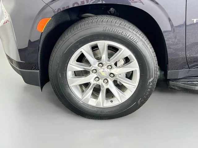 Used 2022 Gray Chevrolet Premier image 29