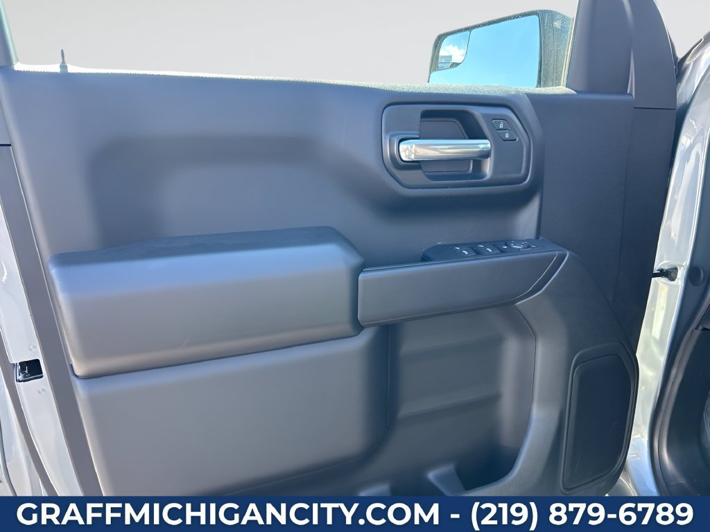 2026 Chevrolet Silverado 1500 Custom - Photo 9