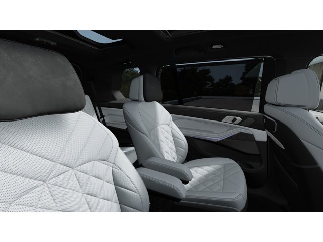 New 2027 Black Sapphire Metallic BMW X7 40i image 12