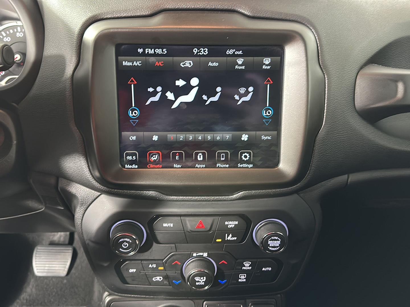 Used 2022 Gray Jeep  image 16