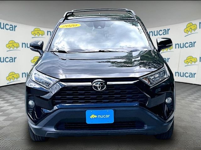Used 2020 Black Toyota XLE image 3