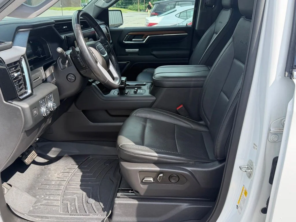 Used 2023 White GMC Denali image 16