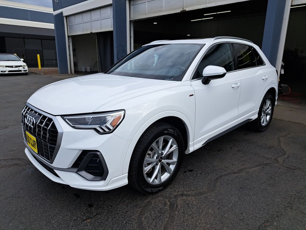 2024 Audi Q3 45 TFSI S Line Premium quattro's photo
