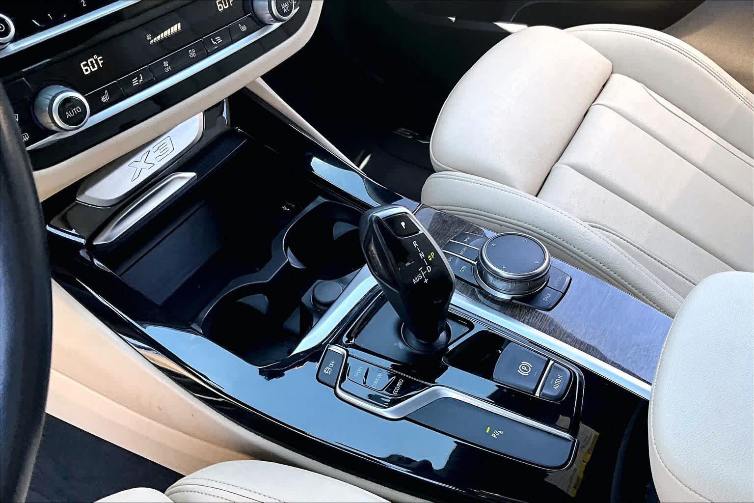 Certified Used 2019 Black Sapphire Metallic BMW sDrive30i image 14