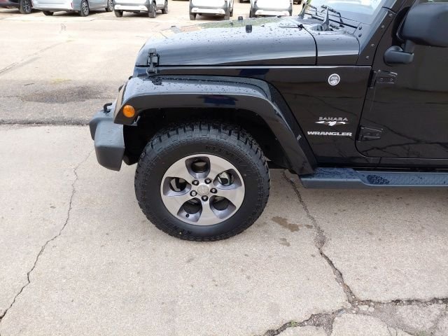 Used 2016 Black Clearcoat Jeep Sahara image 26