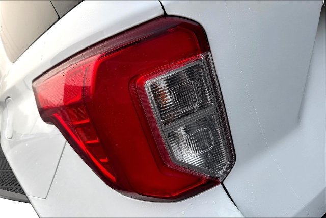 Used 2020 White Ford Limited image 25