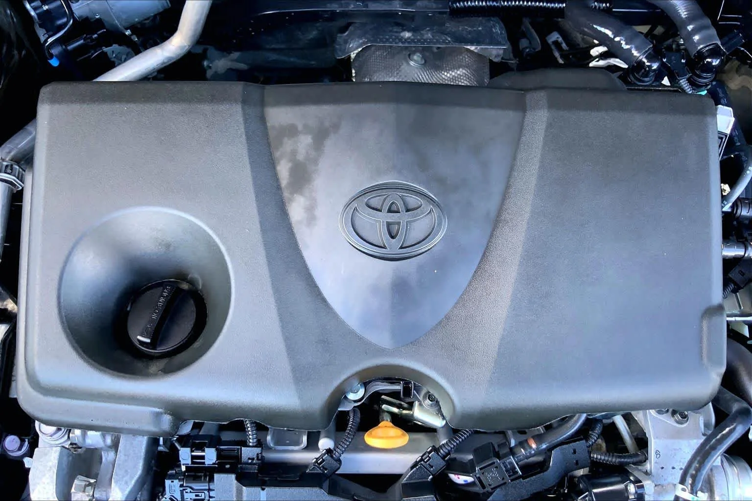 Used 2025 Midnight Black Metallic Toyota XLE image 32
