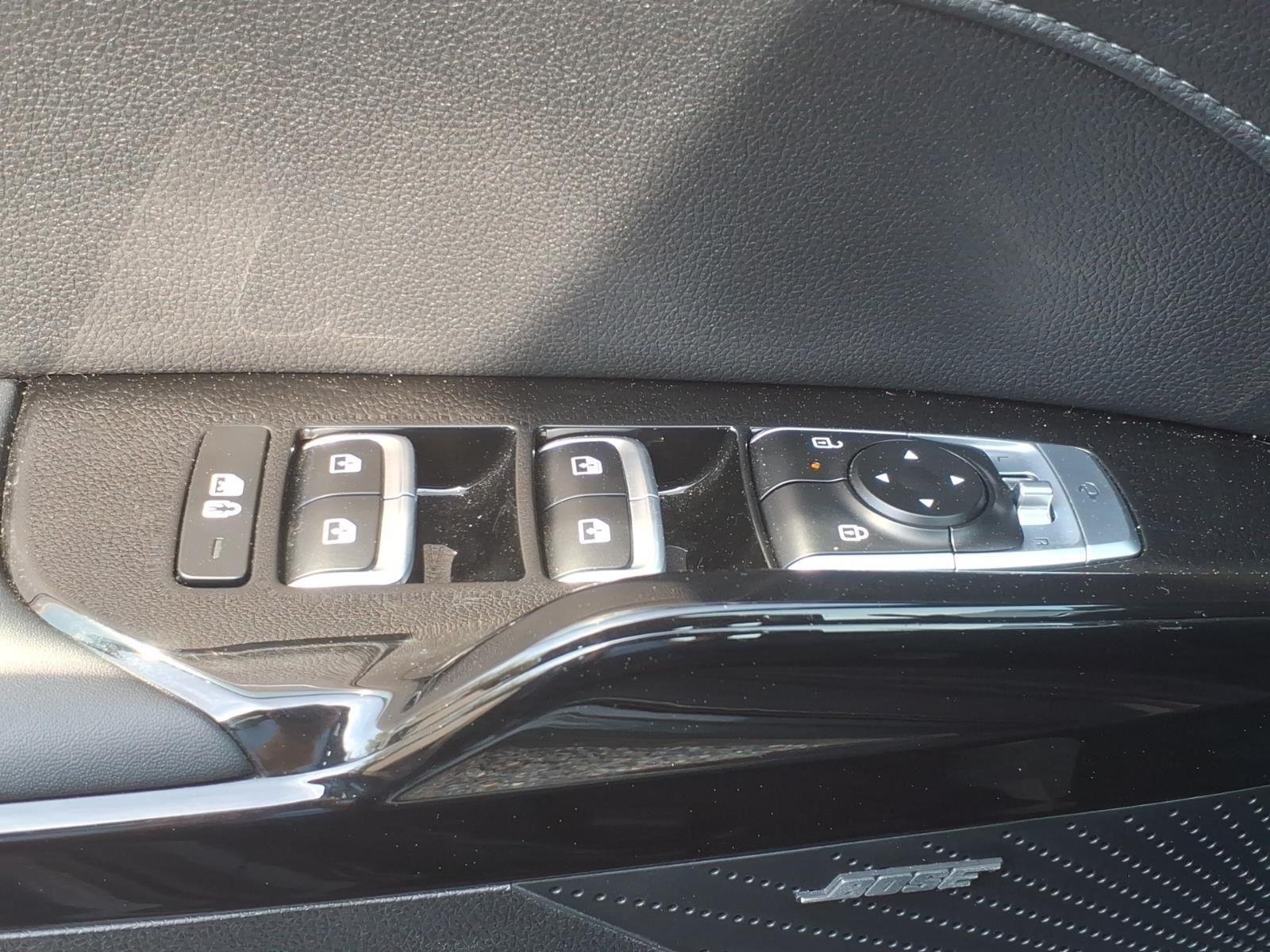 Used 2025 Interstellar Gray Kia EX image 11