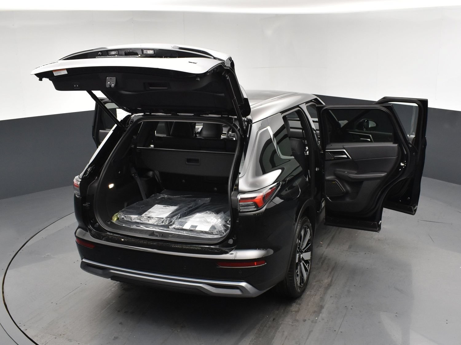 New 2026 Black Mitsubishi SE 1.5T 2WD image 23