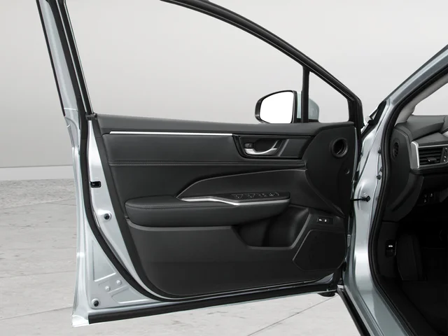 Used 2018 Silver Honda Base image 12