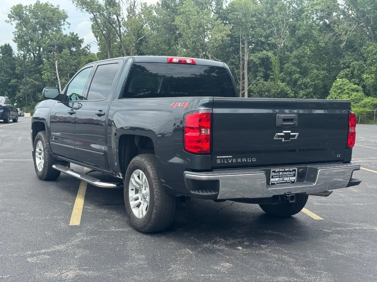 Used 2018 Graphite Metallic Chevrolet LT image 7