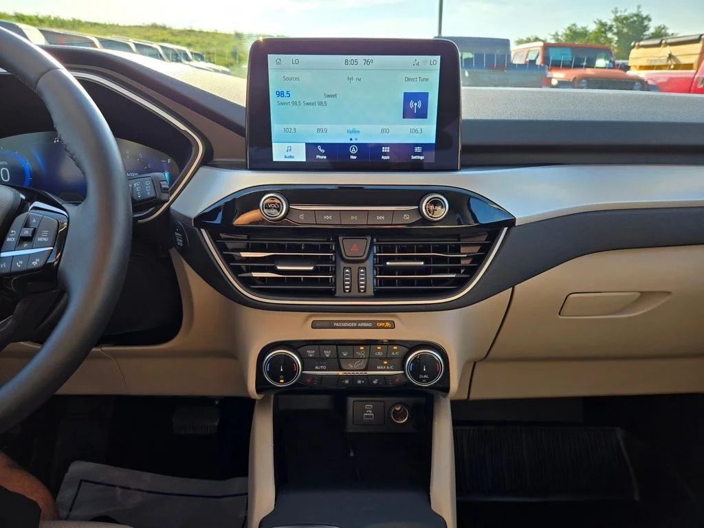 Used 2022 Blue Ford SEL image 22