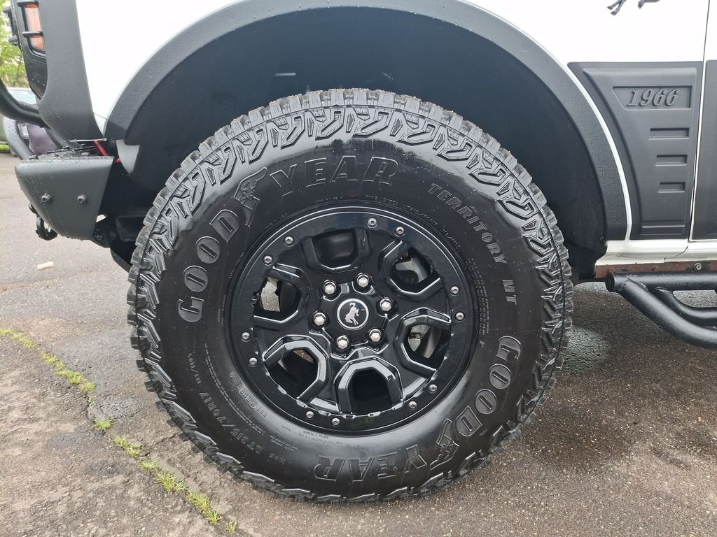 Used 2023 White Ford Wildtrak image 18