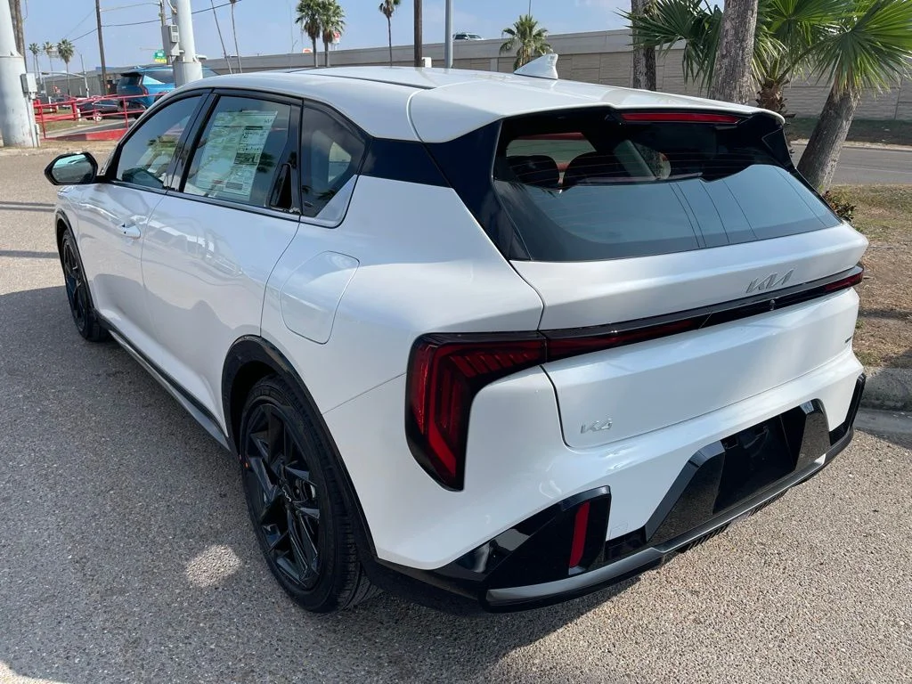New 2026 White Kia GT-Line Turbo image 5
