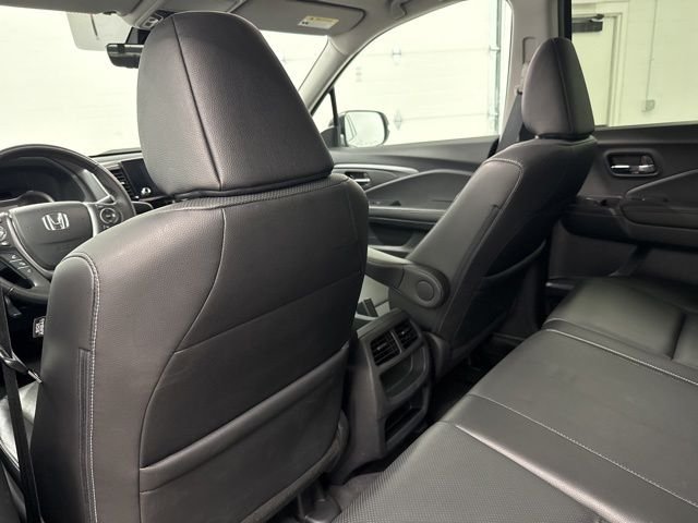 Used 2023 Silver Honda RTL image 20