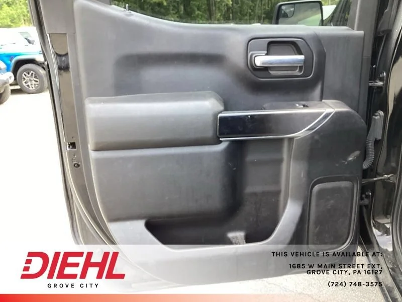 Used 2021 BLACK Chevrolet Custom Trail Boss image 15
