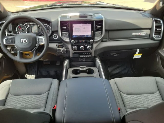 New 2026 Diamond Black Crystal Pearl-Coat Exterior Paint RAM Big Horn/Lone Star image 13