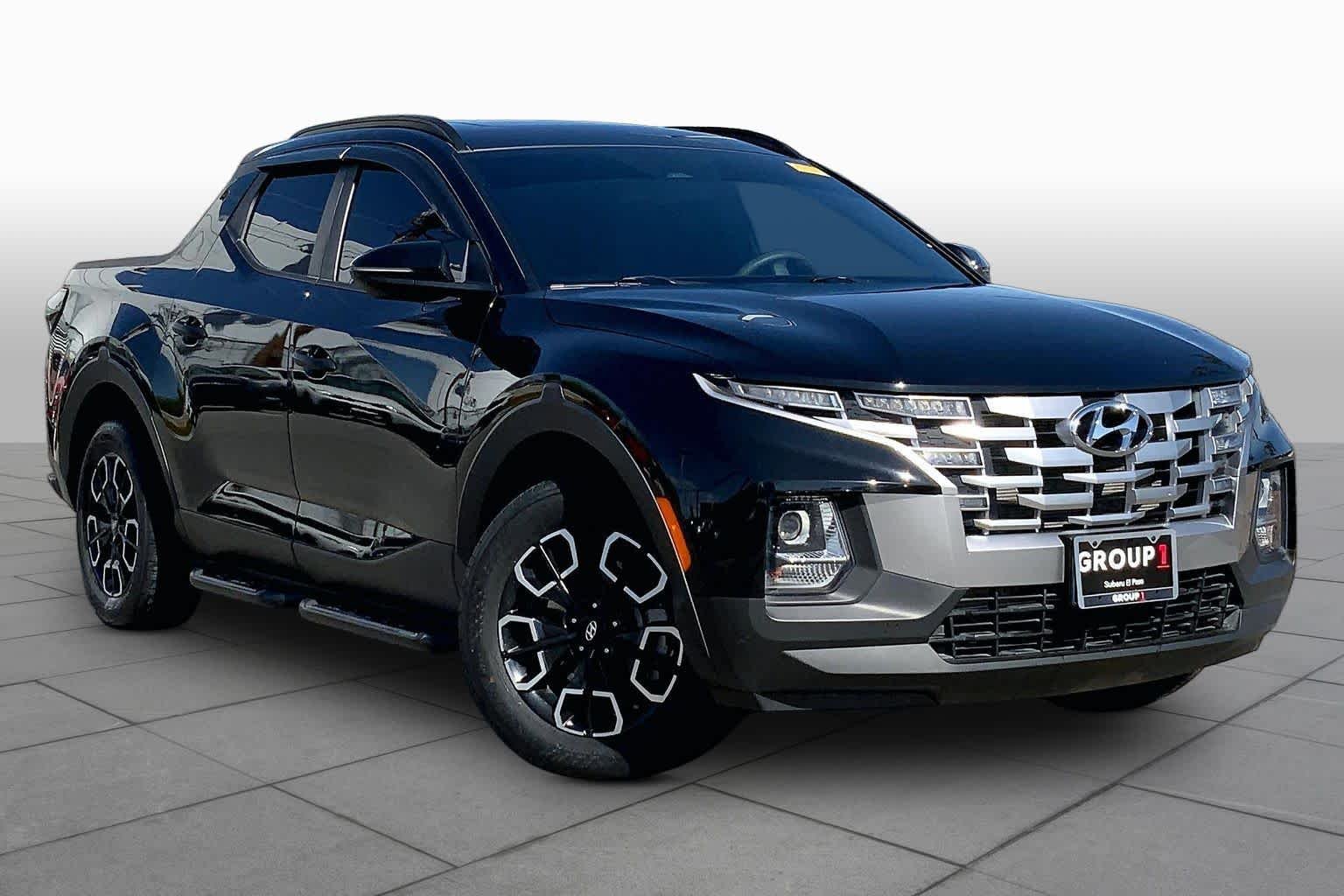 Used 2023 Phantom Black Hyundai SEL image 3