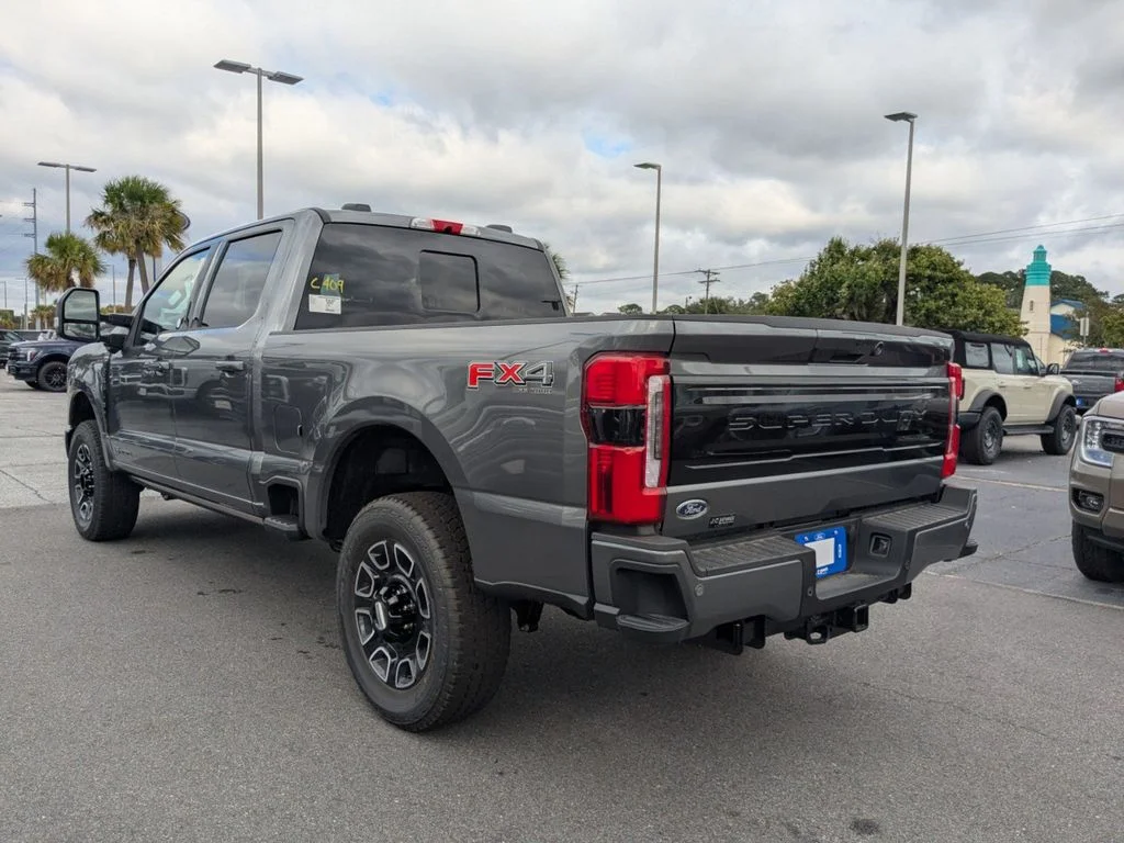 2026 Ford F-250 Super Duty Platinum - Photo 6