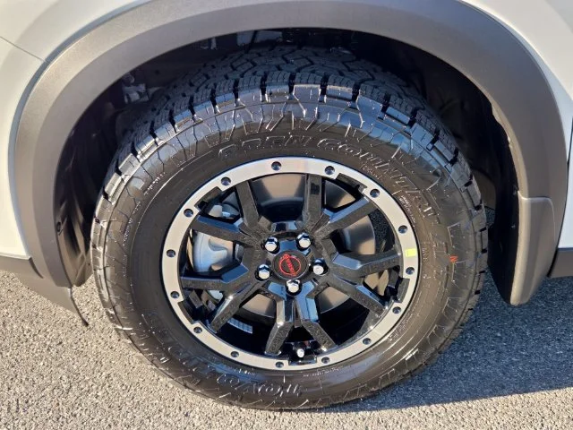 New 2026 Everest White Pearl TriCoat Nissan Rock Creek® image 8