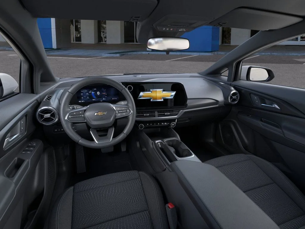 New 2026 Summit White Chevrolet LT1 w/PCY image 15