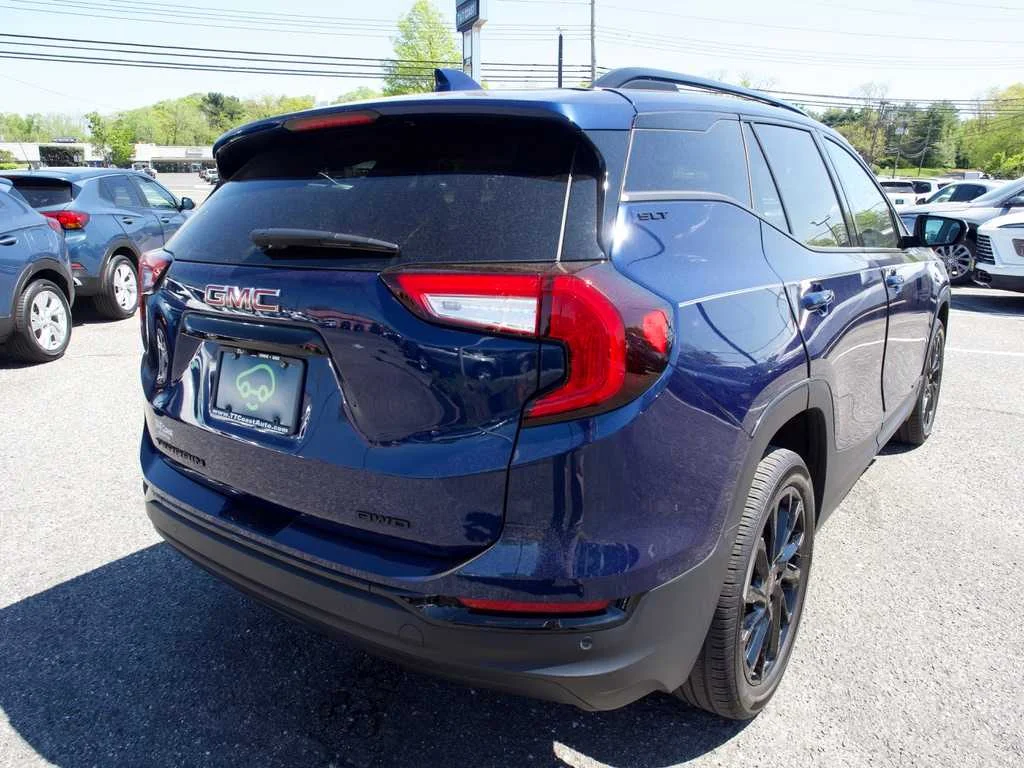 2023 GMC Terrain SLT - Photo 6