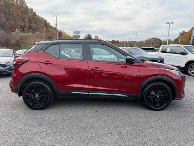 Used 2023 Red Nissan SR image 14