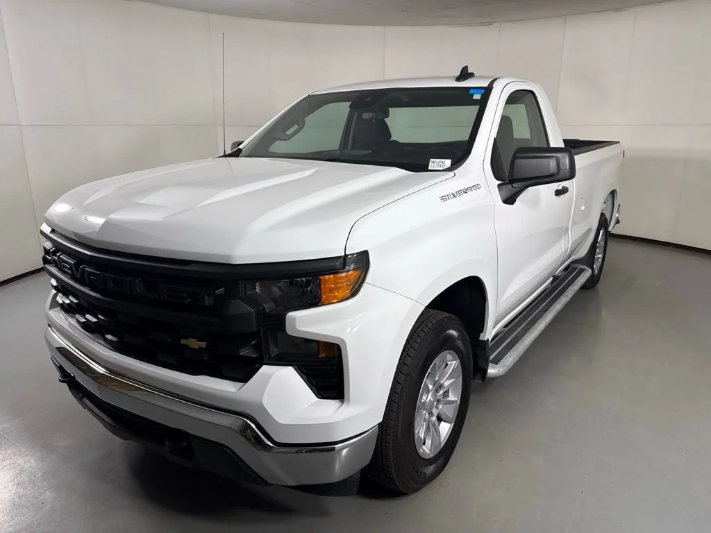 Certified Used 2025 Summit White Chevrolet WT image 5