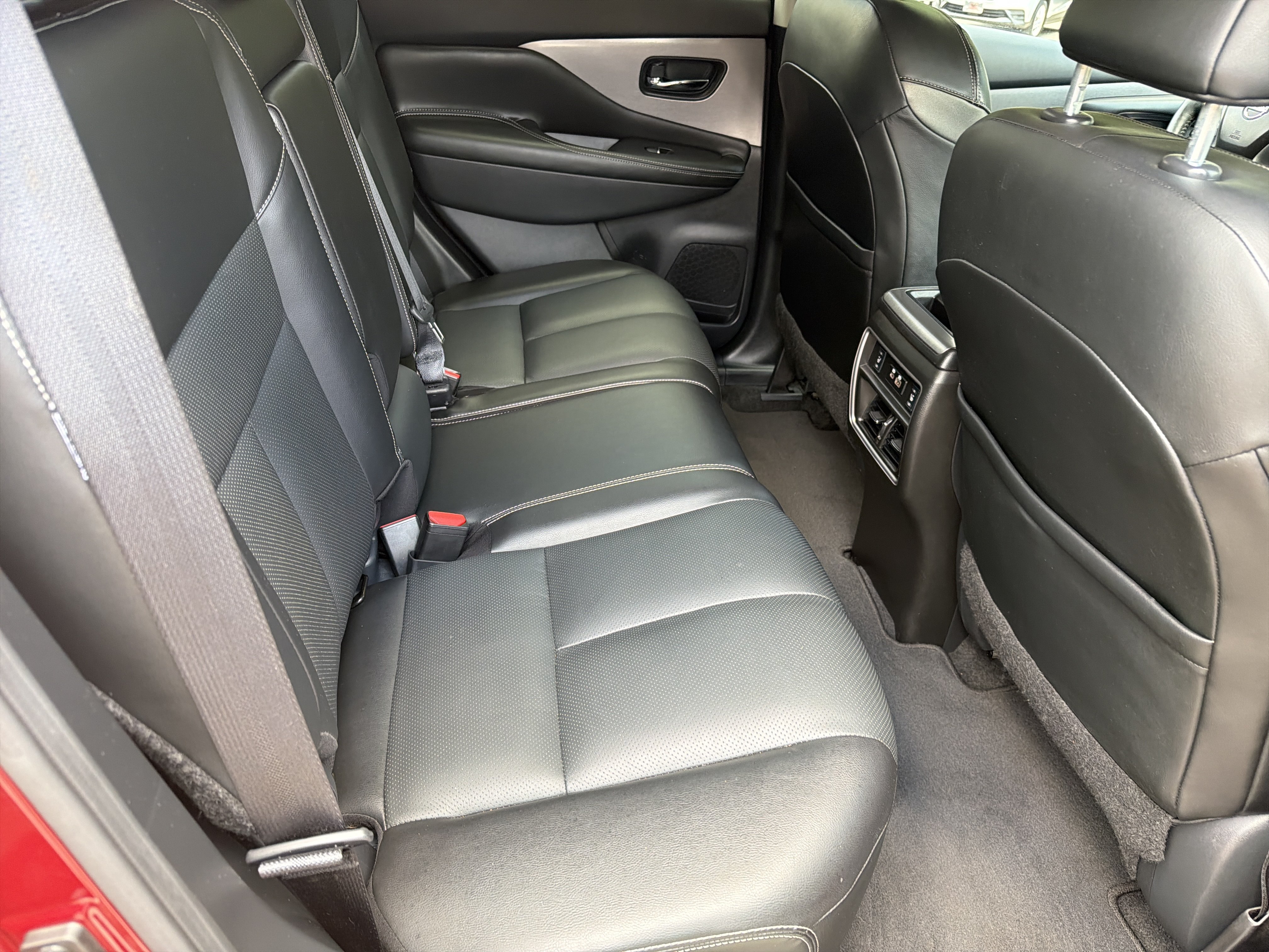Used 2022 Scarlet Ember Tintcoat Nissan SL image 15
