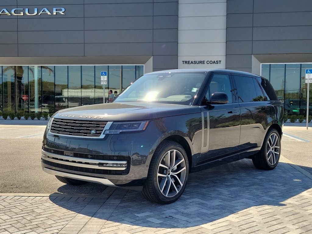 New 2026 Carpathian Grey Land Rover SE image 1
