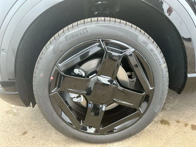 New 2027 Ebony Black Kia X-LINE SX image 21