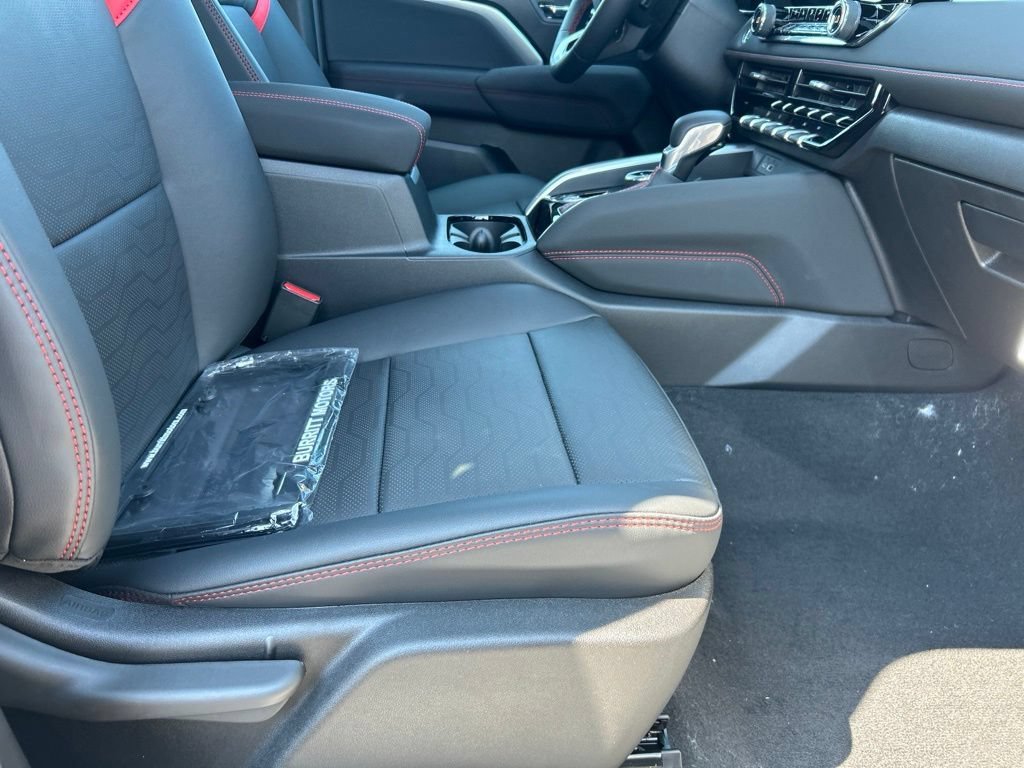 New 2026 Summit White Chevrolet Z71 image 21