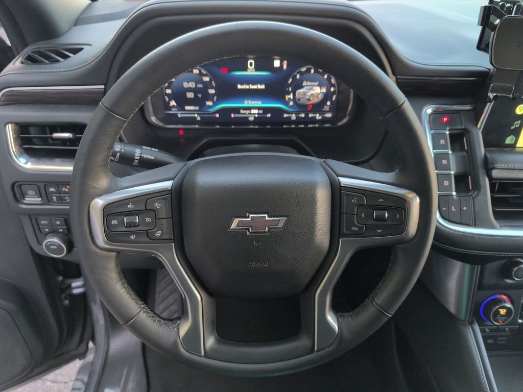 Used 2022 Gray Chevrolet Z71 image 16