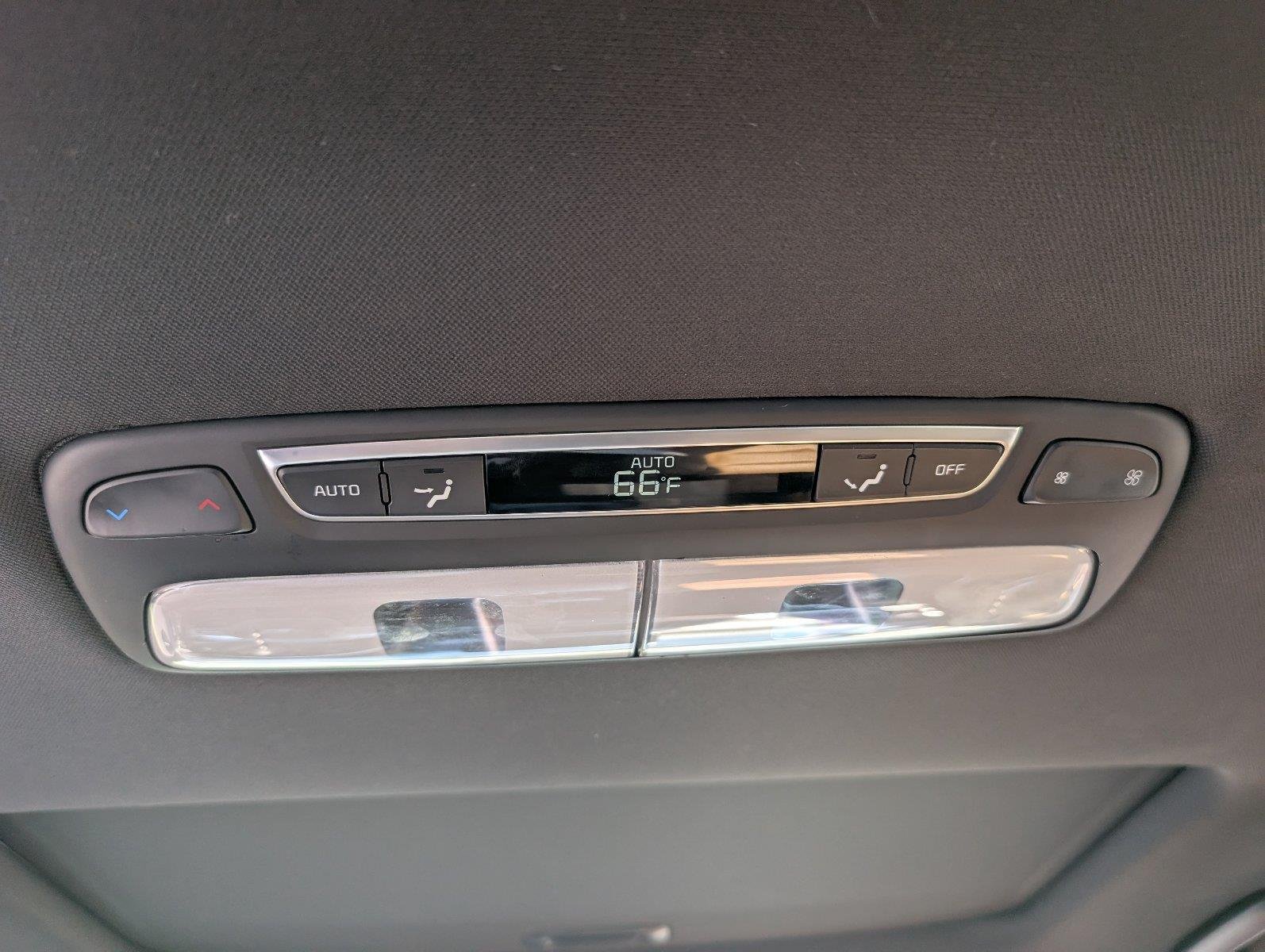 Used 2022 Dark Moss Kia SX image 36