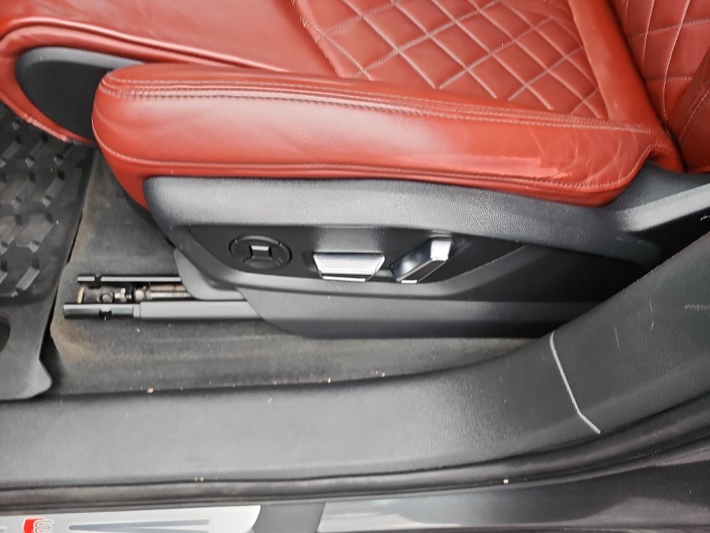 Used 2020 Daytona Gray Pearl Effect Audi Premium Plus image 19